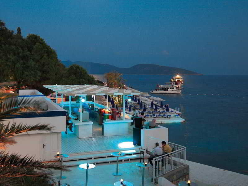 Bodrum bay resort. Rabbit Bay Бодрум. Di Maria Bay Hotel Bodrum. Benji Club Bodrum. Bodrum by Resort Club Virgin.